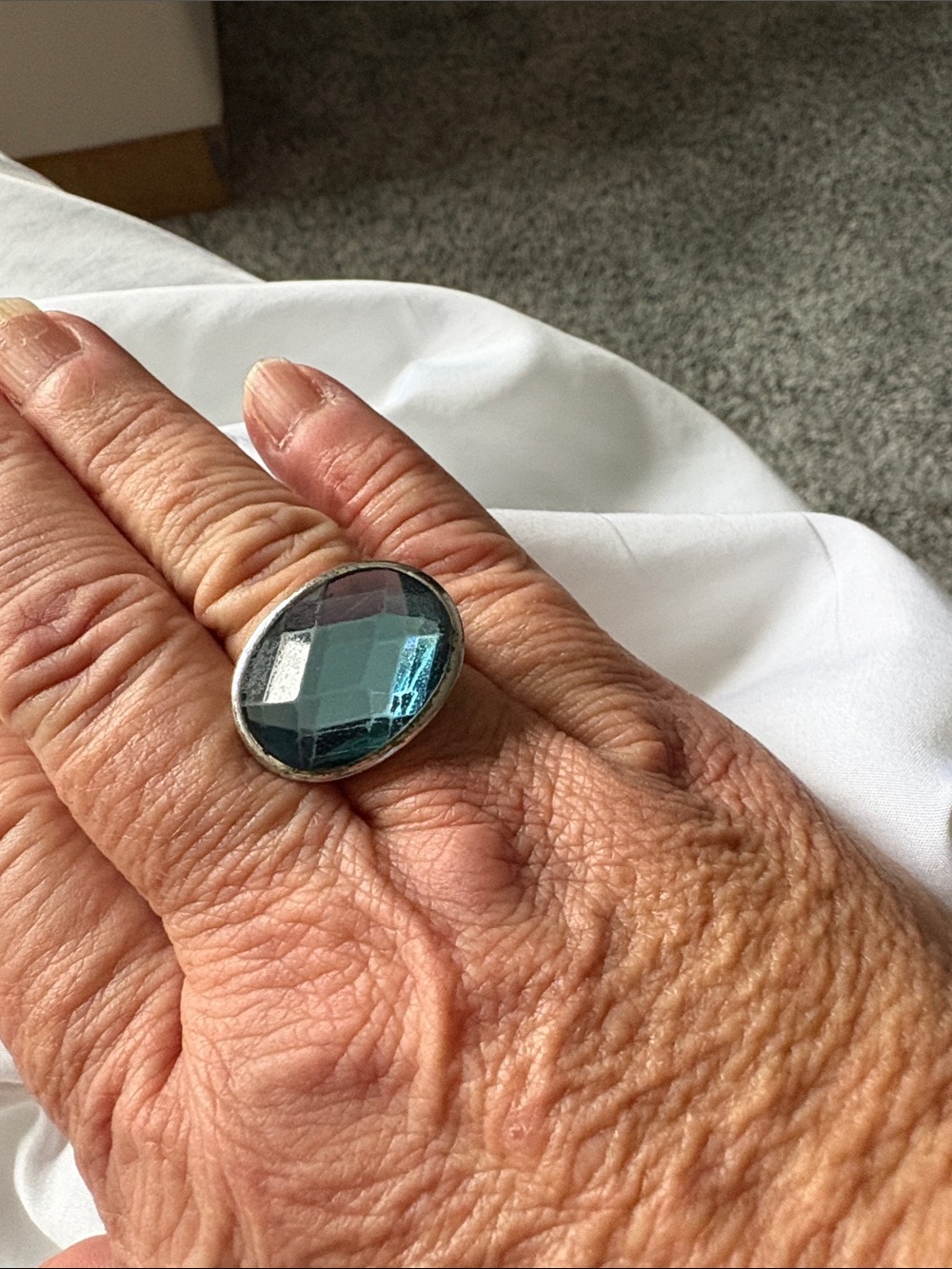 Silpada Large Faceted Teal Glass Statement Ring size 8